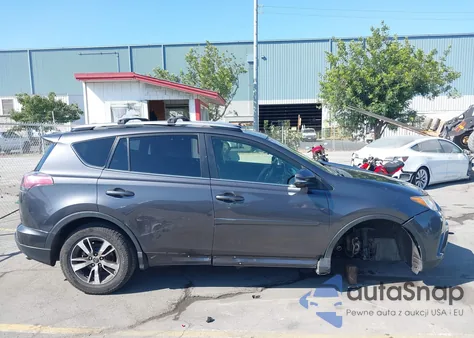 2018 Toyota Rav4 Xle from USA, damaged, VIN JTMRFREV2JJ717638